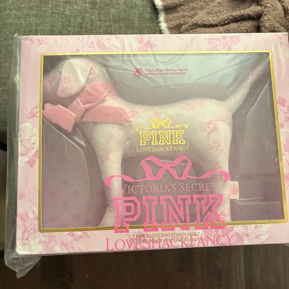 LoveShackFancy VS Pink Floral Dog - Picture 1 of 2